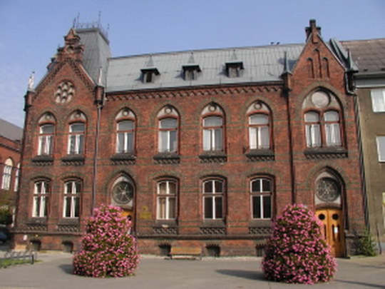 Jedna z radničních budov čelí havárii kanalizace
