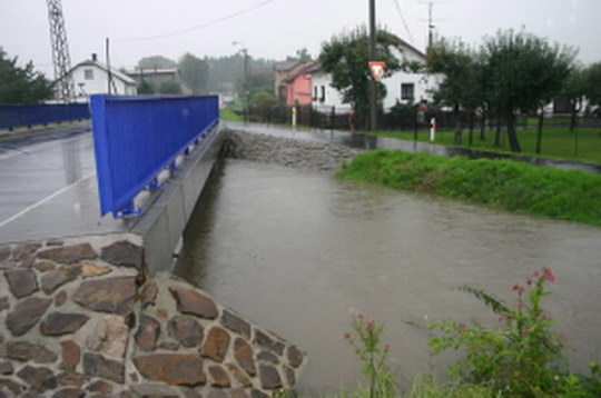 Dnes ráno a dopoledne zasáhnou Slezsko a severovýchod Moravy vydatné deště