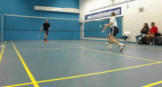 Hráči badmintonu a squashe zítra rozehrají ve sportovním centru nový ročník turnaje amatérů