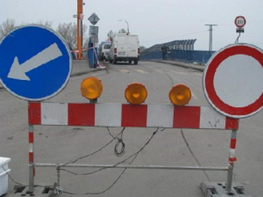 V neděli 29. listopadu se pro automobily otevře Lidická ulice a uzavře starý most ve Skřečoni