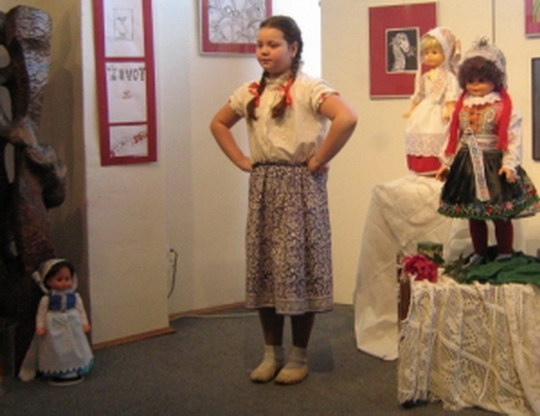 Školáci soutěžili v přehlídce lidových písní Zpěváček roku 2011