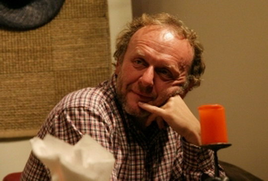 Herec Jaroslav Dušek „pod palmou“ v bohumínské Maryšce