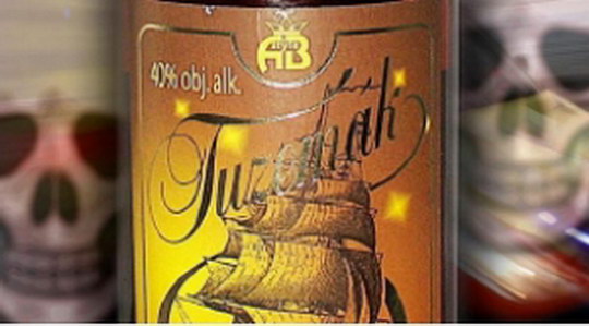 Hygienici zveřejnili etikety z lahví, ve kterých byl závadný alkohol