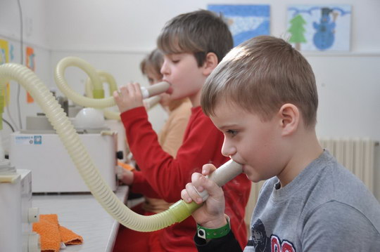 Volná místa ve třetím turnusu léčebných pobytů dětí trpících astmatem nebo alergií