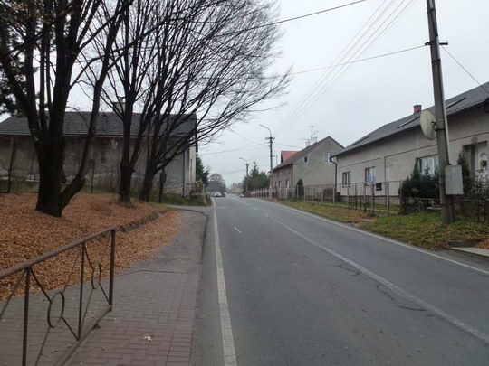 Chodník včetně statického zajištění domu - ulice Bezručova - Záblatí