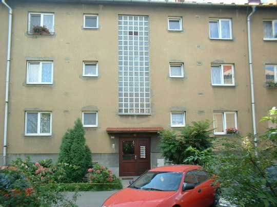 Stavební úpravy bytových domů Seifertova 908 - 911, Husova 915 - 917, Vrchlického 912 - 914,  918 - 920