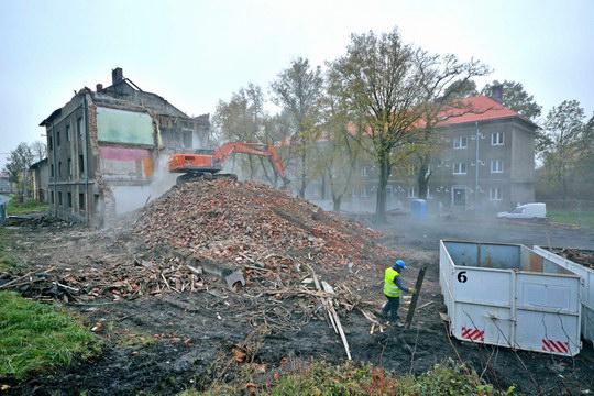 V Bohumíně padl k zemi další vybydlený dům