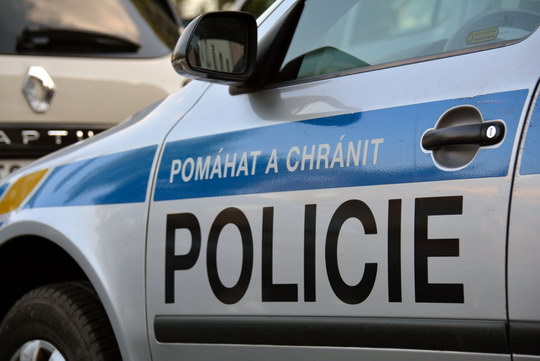 Požil návykové látky a pak se brodil Odrou, hledaly ho desítky policistů