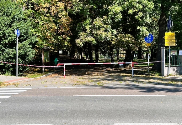 Město vyhlásilo zákaz vstupu do centrálního parku