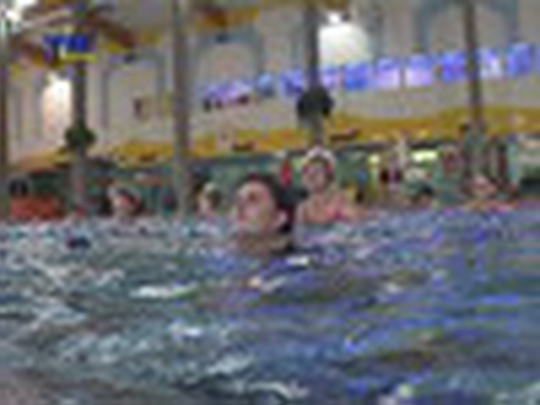 Aqua aerobic se lidem líbí - show video