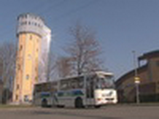 S autobusem poznali proměny města - show video