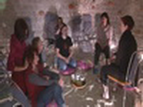 Drbání všemi smysly - show video