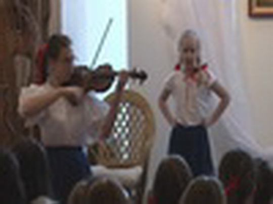 Městské kolo ve zpěvu lidových písní - show video