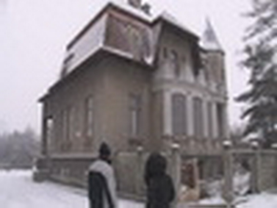 Nebourejte Hořínovu vilu - show video