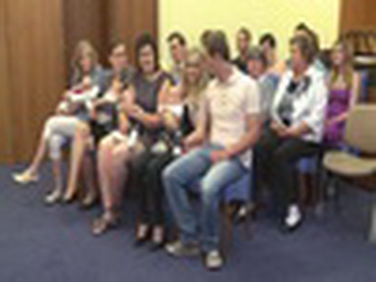 Hitparáda jmen a událostí - show video