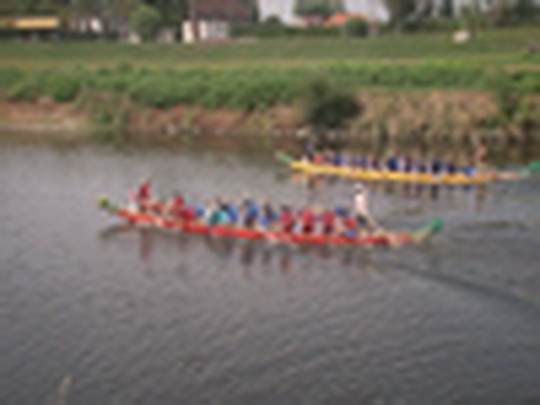 Závody dračích lodí 2015 - show video