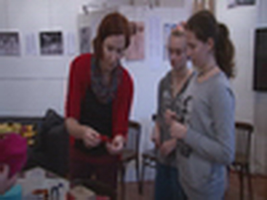 Textilní techniky netradičně - show video