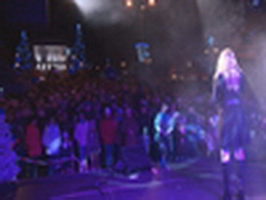 Rozsvěcení vánočních stromů - show video