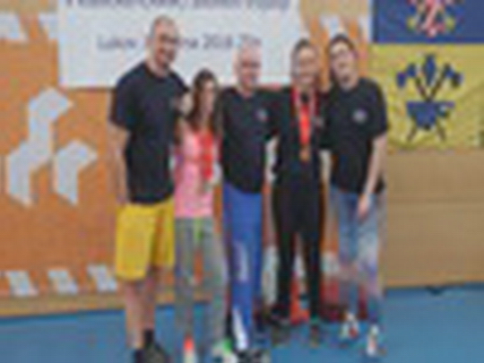 MČR v silovém trojboji RAW - show video