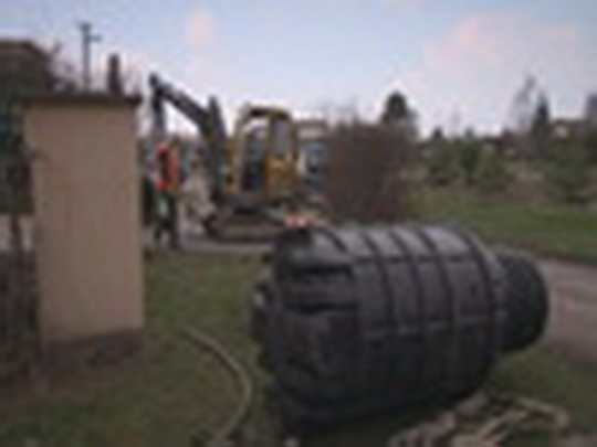 Výstavba nových kanalizací - show video