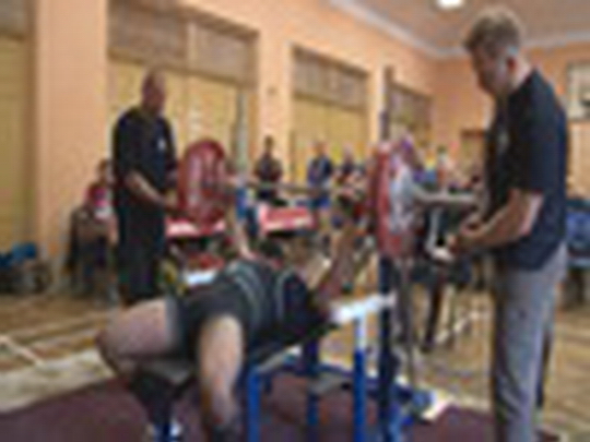 Mistrovství Moravy v silovém trojboji - show video
