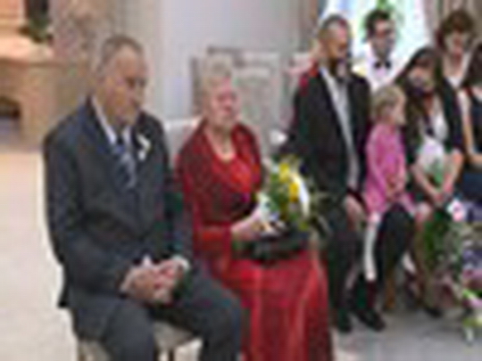 Diamantová svatba manželů Frödových - show video