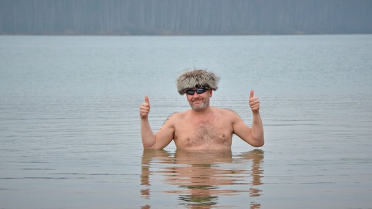Otužilci na Nový rok v Kališově jezeře v Šunychlu - show video