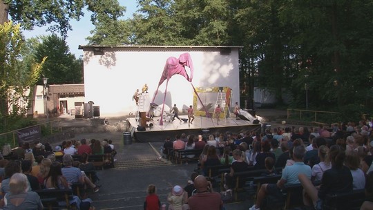Cirk La Putyka nabídl v Bohumíně skvělý Kaleidoscope - show video