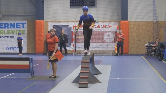 Halová soutěž mladých hasičů (7. ročník) - show video