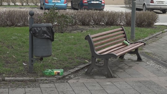 Bohumín chce zakázat bivakování a žebrání - show video