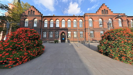 Town Hall - Show virtual view