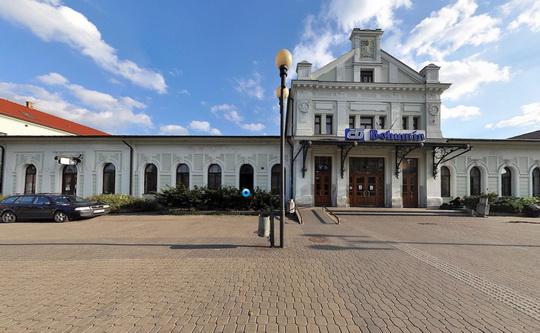 Train Station - Show virtual view