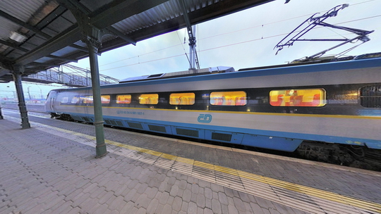 Pendolino na vlakovém nádraží - Zobrazit virtuální prohlídku